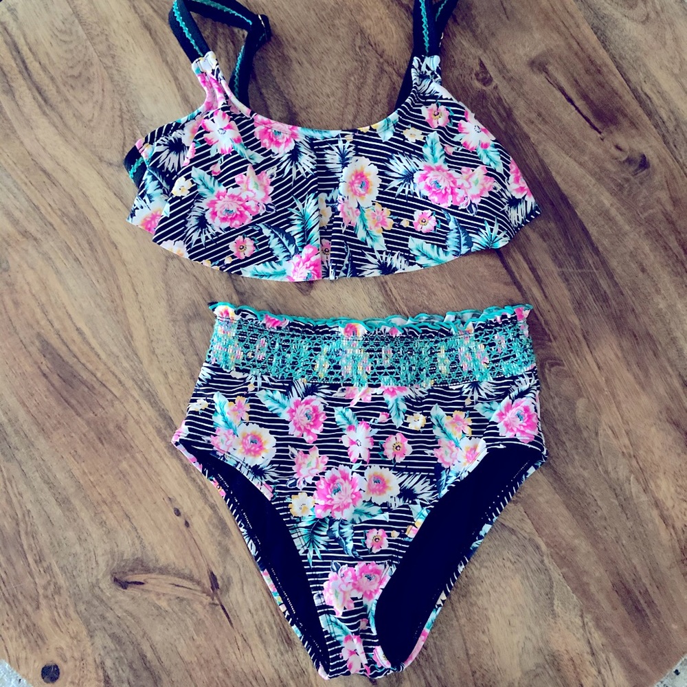 Arizona Jeans Floral Pink black Ruffle Bikini small